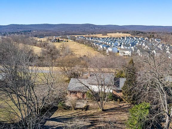 3rd image of 8515 Walter Martz Rd