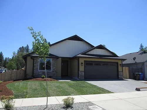 2867 SW Shimmer Ln Photo 1