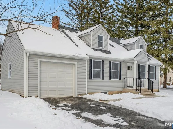 116 W Sunset Blvd, Newton, NJ 07860