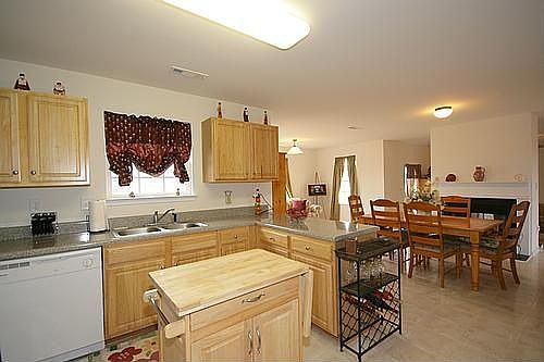 Open and Bright Kitchen
