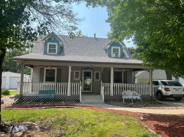 906 N 2nd St, Fort Dodge, IA 50501