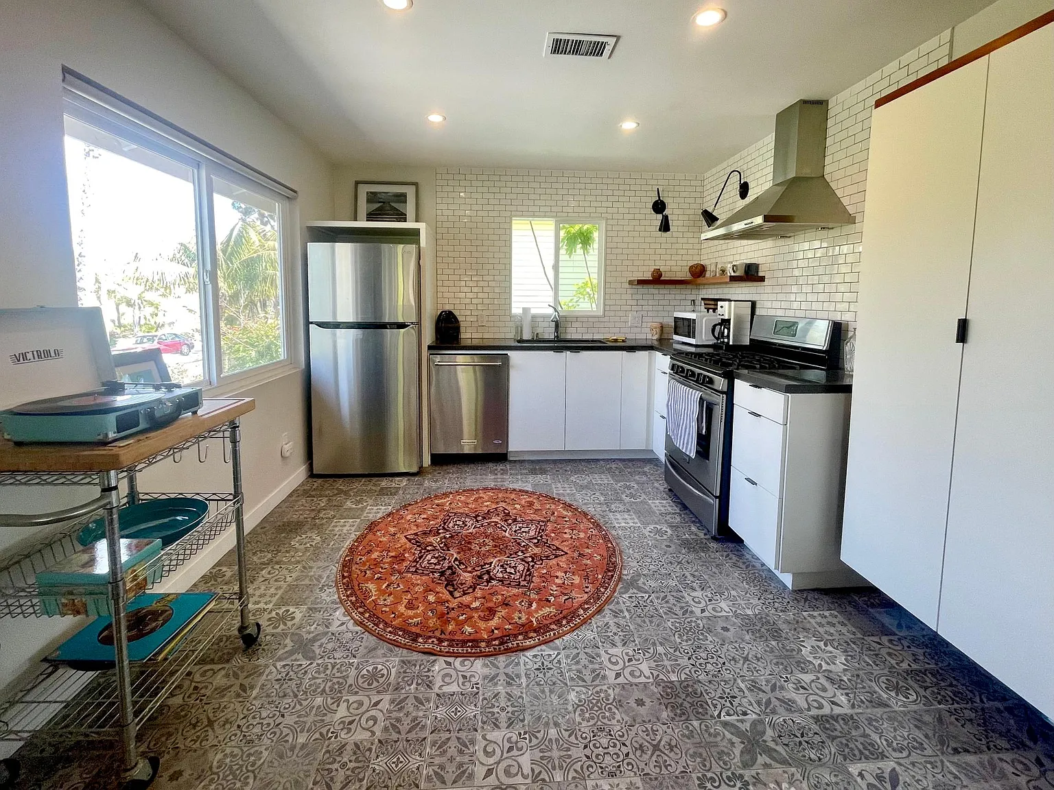 328 La Veta Ave — Photo 3