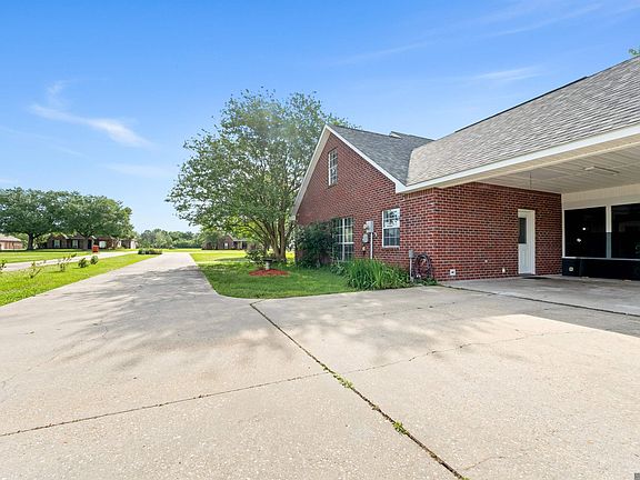3rd image of 16009 Acadia Dr