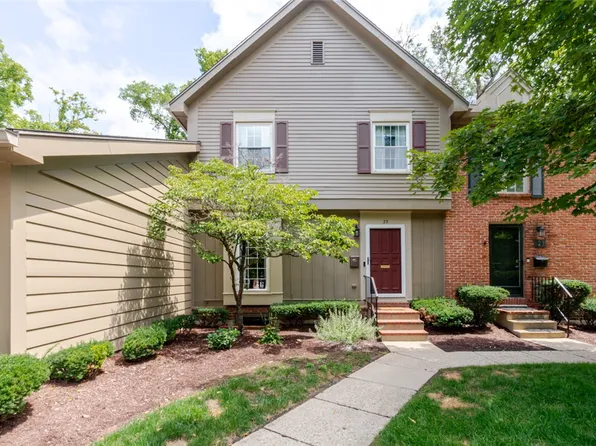 23 Nicholson Ct, Dayton, OH 45459