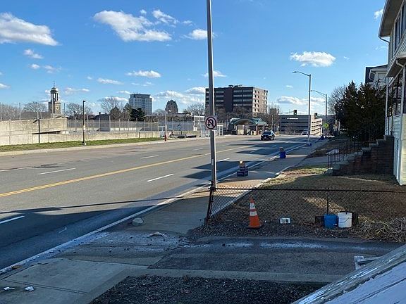 3rd image of 117 Thomas Burgin Pkwy #1