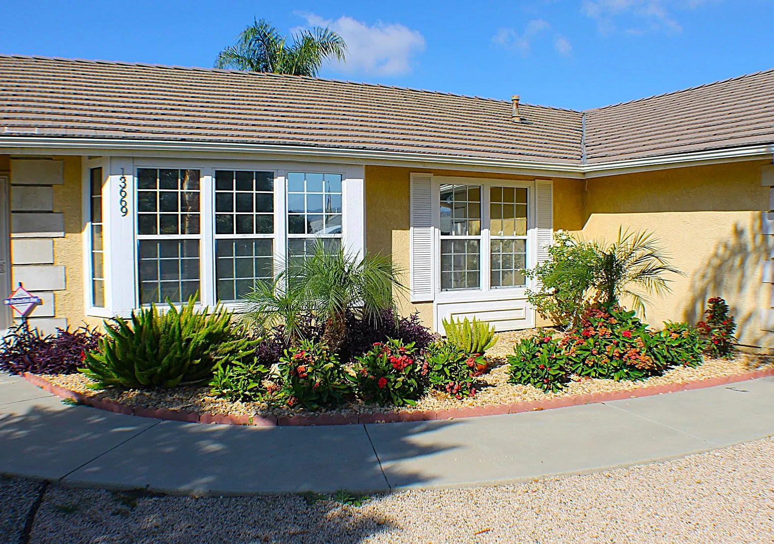 Spacious Ranch-Style Home on Half Acre with Gated RV Parking — Photo 3