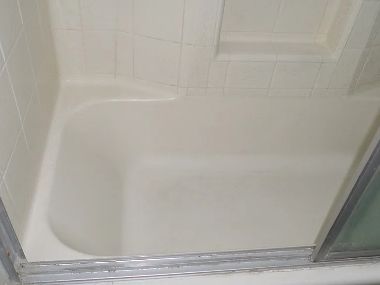 5271 Huntington Dr N #C — Photo 3