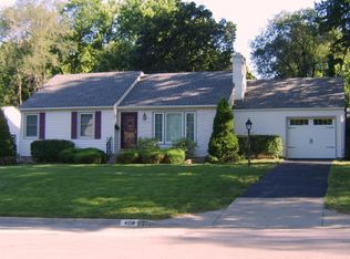 4218 W 54th St, Roeland Park, KS 66205