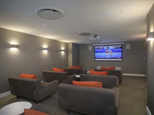 43-10 Crescent Street image 15 of 17