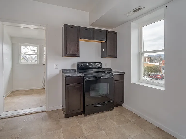 100 E Main St #B — Photo 7