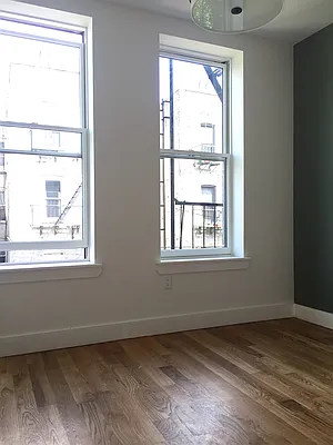 Rented by P Management | media 30