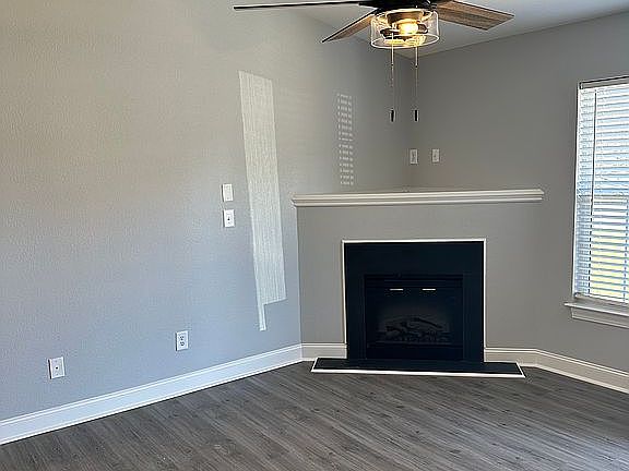 5th image of 3808 A Palmer Dr
