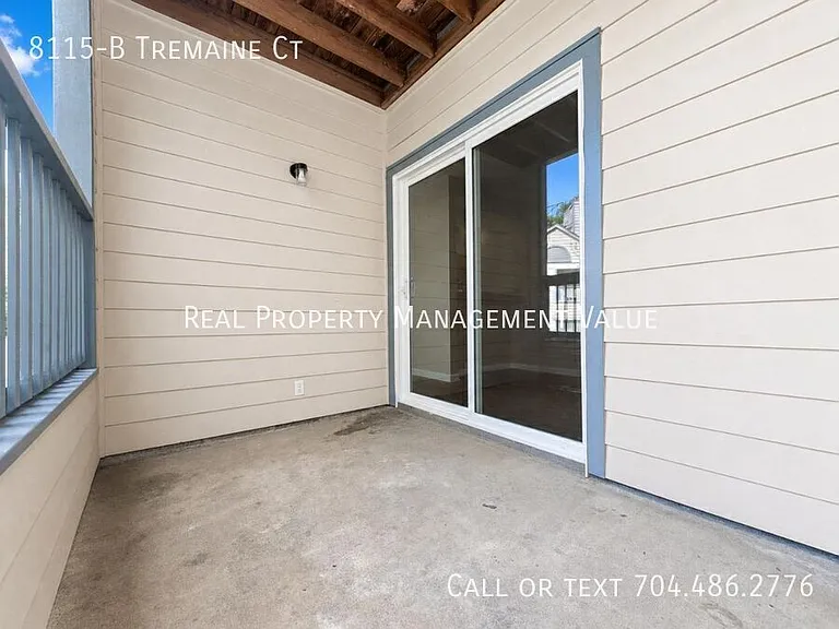 8115B Tremaine Ct — Photo 10