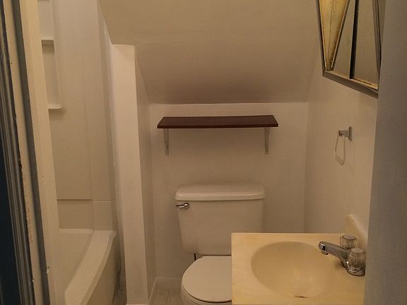 4th image of 509 N Prospect St