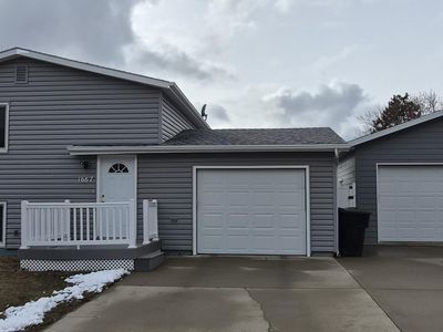 1667 2nd Ave E, Dickinson, ND, 58601
