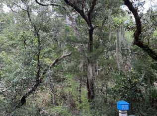 15 Musket Ct, Southport, NC 28461