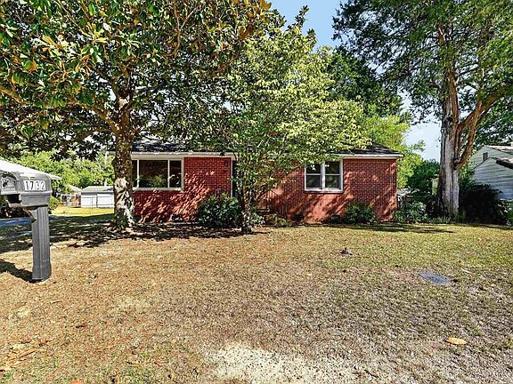 2nd image of 1732 Sunnyside Dr