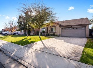 7107 Santana Sun Dr, Bakersfield, CA 93313