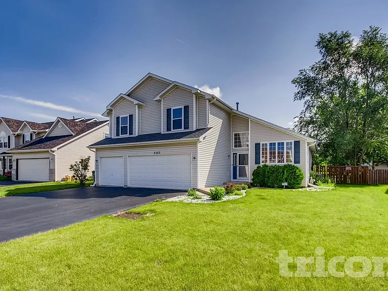 2302 Timber Trl — Photo 1