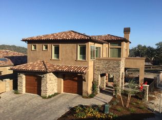 2975 Club Moss Ln, Avila Beach, CA 93424