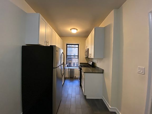 3rd image of 80-15 Grenfell St #32