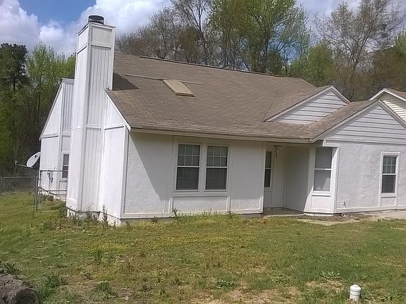 2nd image of 3519 Pebble Creek Dr