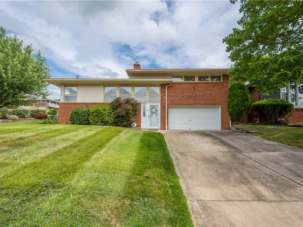 897 Fredericka Dr, Pittsburgh, PA 15236