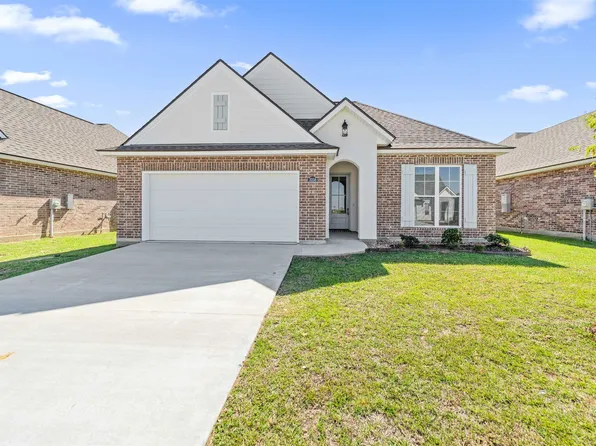 3056 Southern Trace Dr, Lake Charles, LA 70607