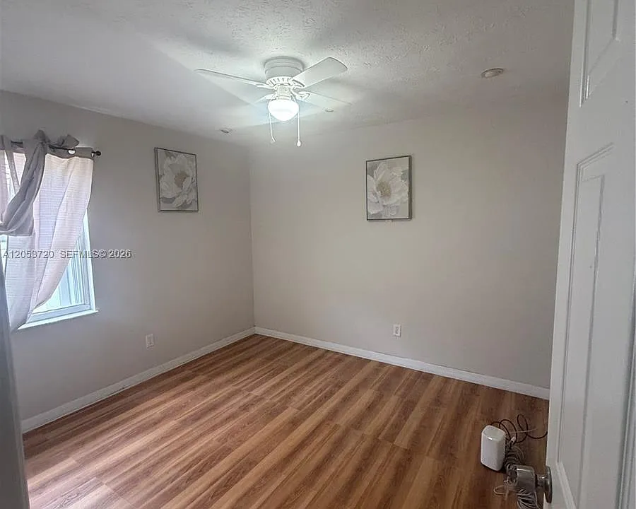 233 SW Chapman Ave