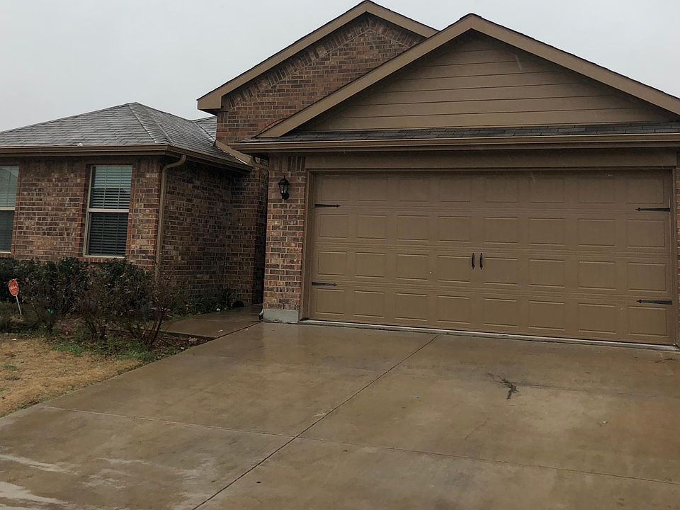 1st image of 1724 Kings Glen Ln