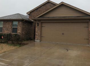 1724 Kings Glen Ln, Fort Worth, TX 76140