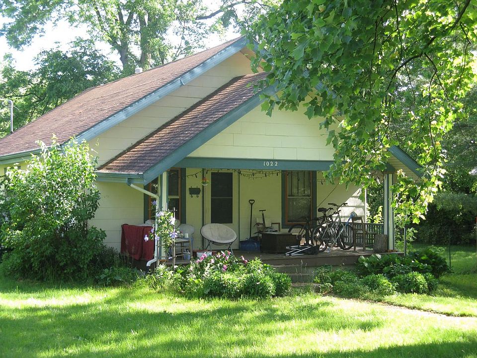1st image of 1022 W 8th St