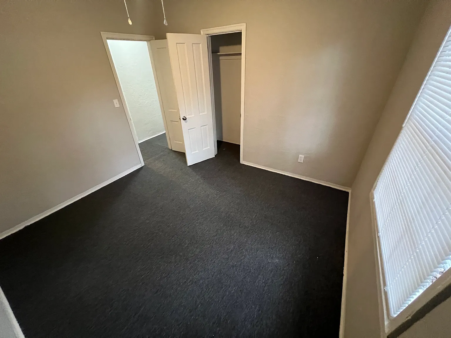 3602 Norwich St — Photo 2