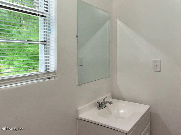 5th image of 5626 VERBENA Road