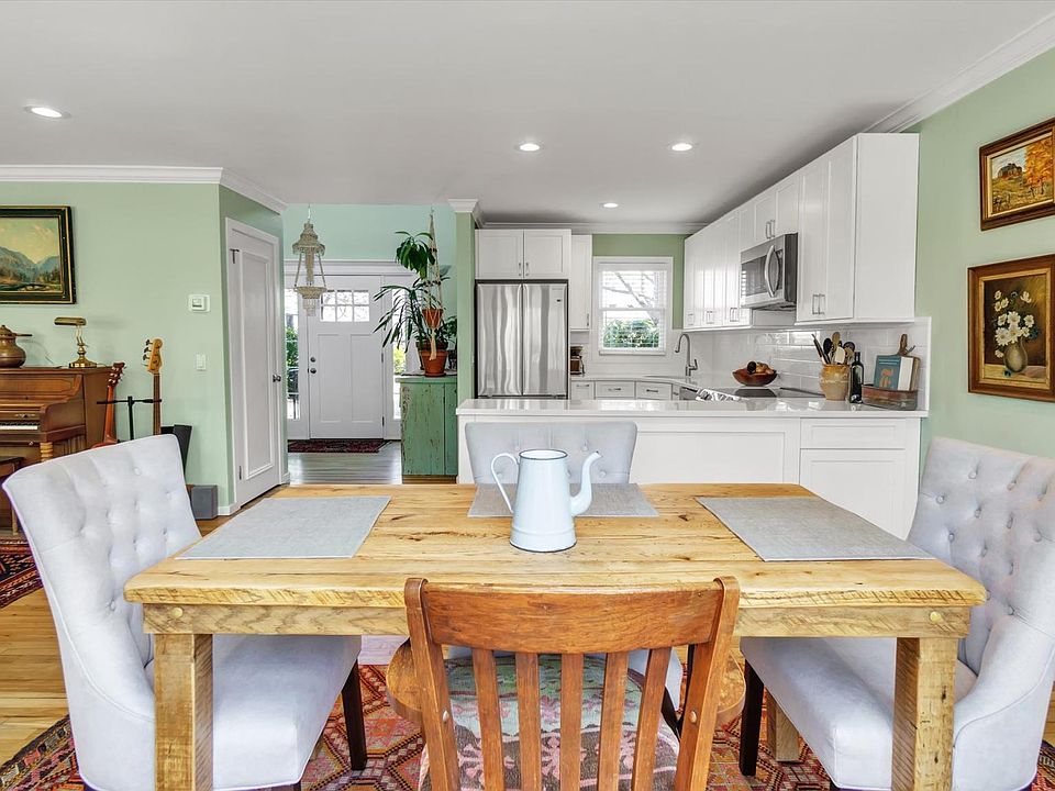 Open layout with CAC throughout.