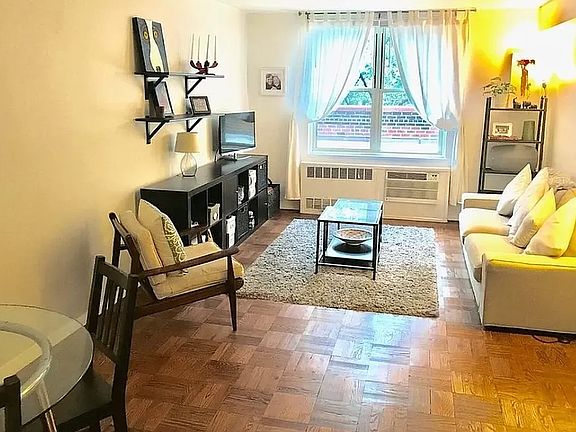 2nd image of 13 W 13th St #2D