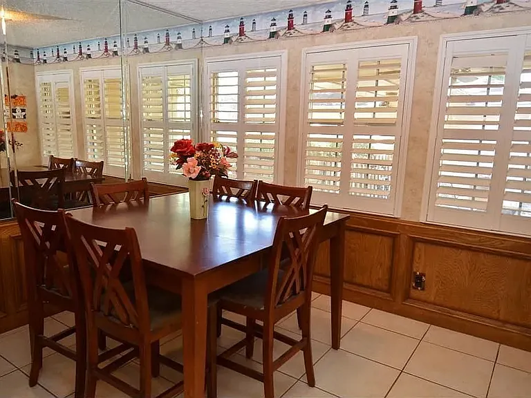 503 Lorie Ln — Photo 11