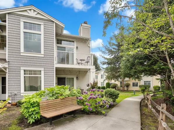 5808 S 232nd Place, Kent, WA 98032