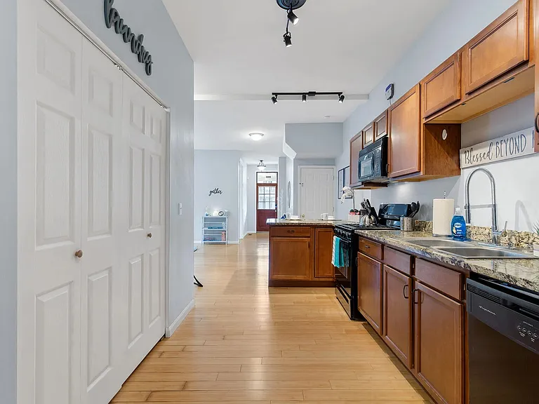 3963 Botanical Ave — Photo 5