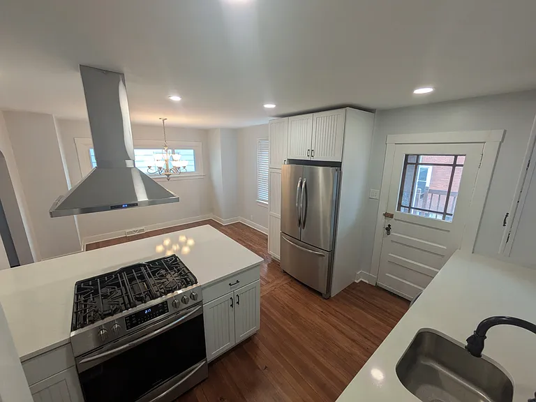 3934 Hoosac St #1 — Photo 16