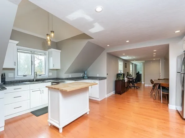 8 Putnam St #3, Danvers, MA 01923