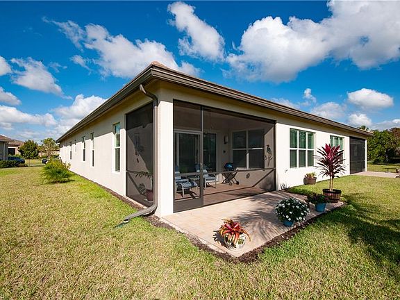 3rd image of 28598 Lobos CIR