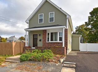 15 Clifford St, Lowell, MA 01851
