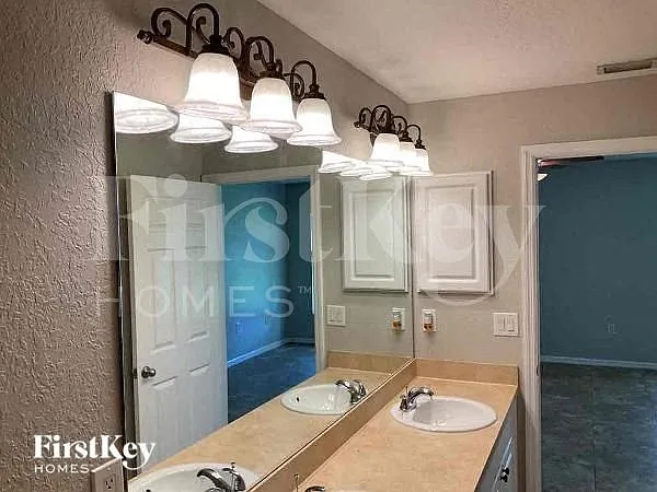 3102 Lucaya Ave — Photo 10