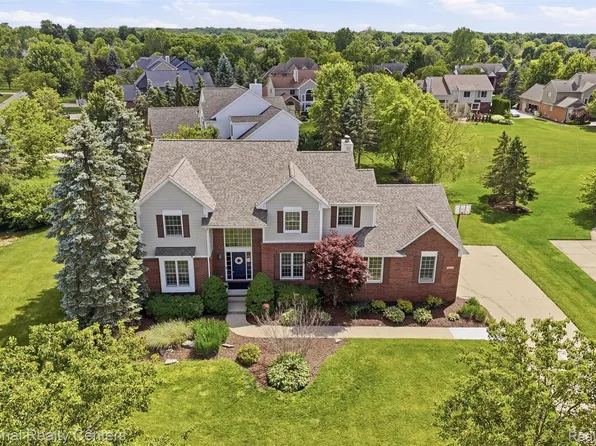 23431 Winged Foot Way, South Lyon, MI 48178