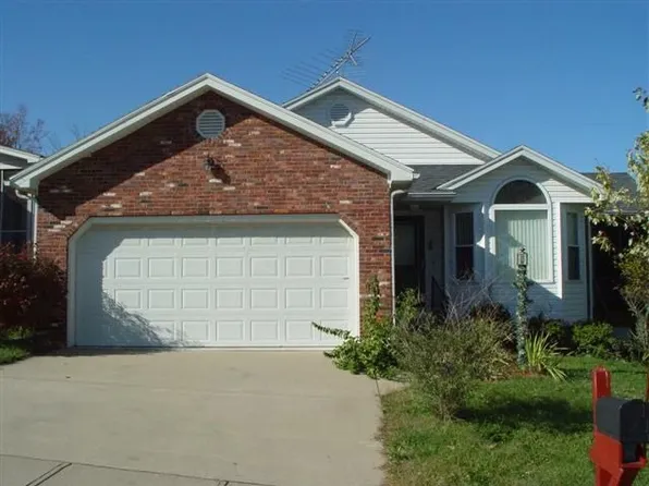 100 Plantation Dr, Lawrenceburg, KY 40342