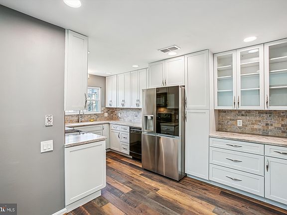 2nd image of 3902 Golf Tee Ct APT 302