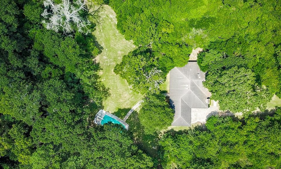 Welcome Home to 16713 Grant Road!