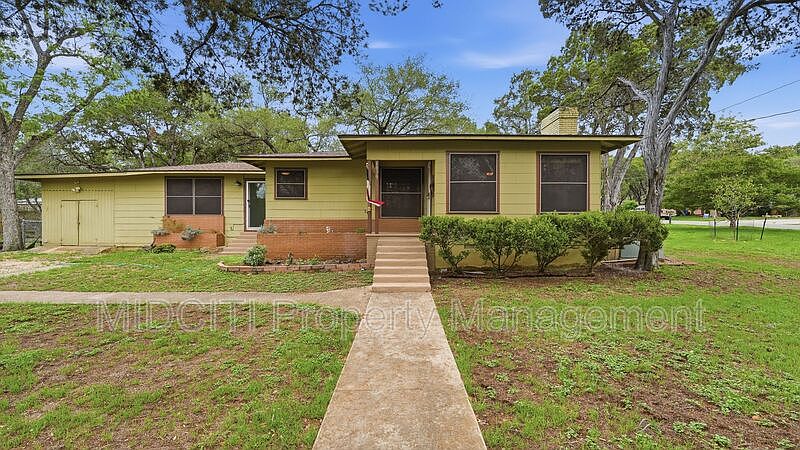 1st image of 1079 Canyon Dr