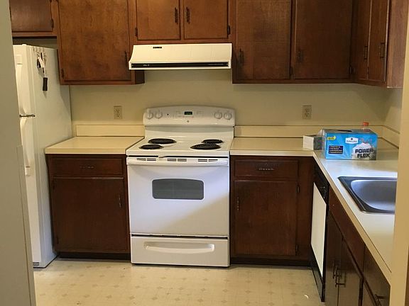 Kitchen from entrance